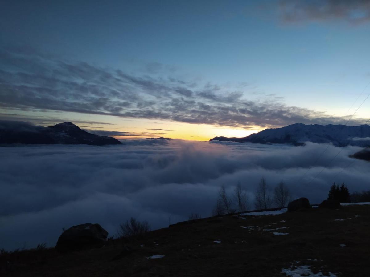 Casa Vacanze Ca'Del Miro Montemezzo Bugiallo Bagian luar foto