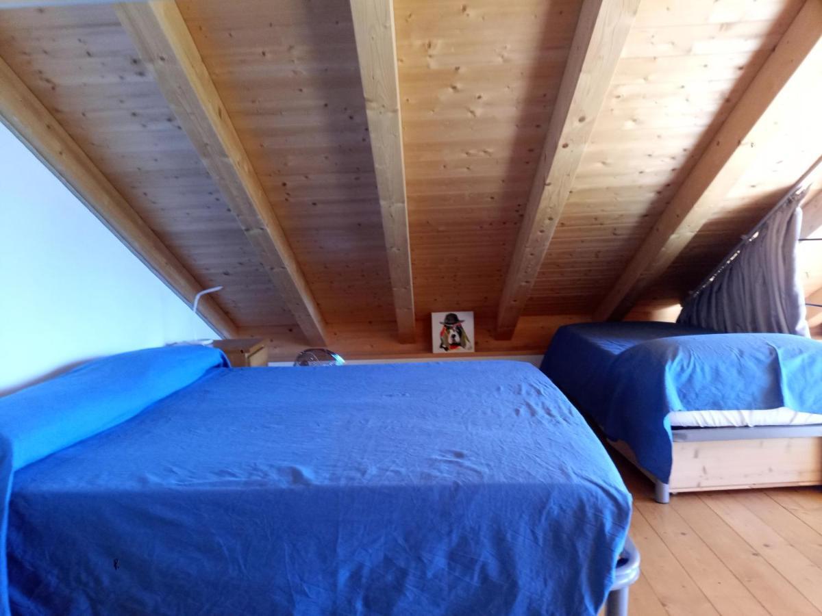 Casa Vacanze Ca'Del Miro Montemezzo Bugiallo Bagian luar foto